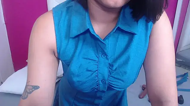 tinyy whore18 online show from 02-10-26, 06:17