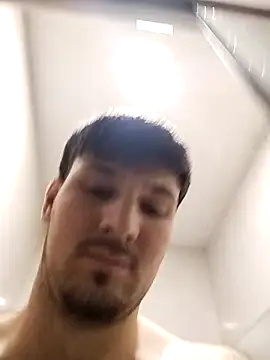 GuilhermeBusatta007 online show from 04-16-26, 10:01