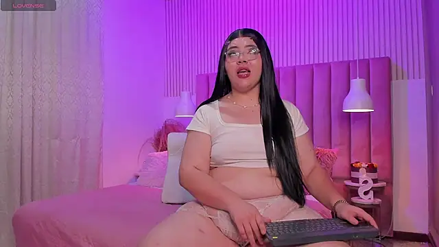 ScarlettDreamss7 online show from 07-20-26, 09:12
