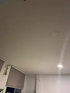 sophierooy22 online show from 06-27-26, 12:26