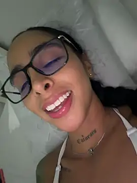 sophierooy22 online show from 06-29-26, 09:48