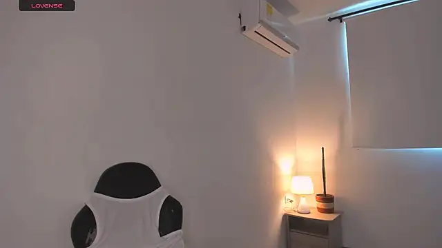 brithany olson25 online show from 03-09-25, 02:32