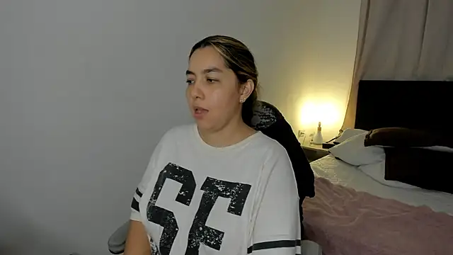 brithany olson25 online show from 03-05-26, 11:34