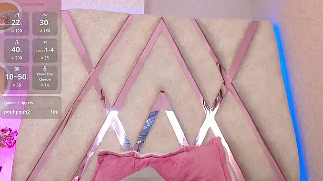 Sophia waalker  1 online show from 02-04-25, 03:15