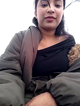 Sophia waalker  1 online show from 03-07-25, 06:22