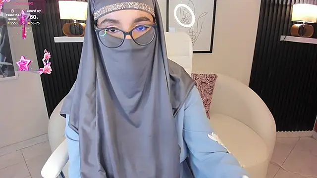 Ayha khalaf online show from 03-18-25, 04:04