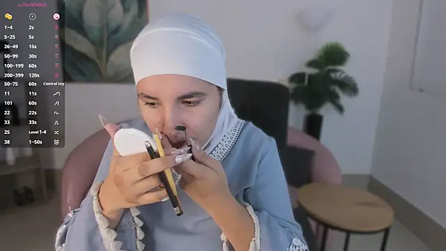 Ayha khalaf online show from 09-29-25, 01:22