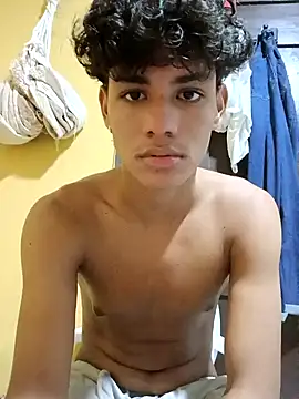 novinhopauzudo1000 online show from 01-21-25, 03:26