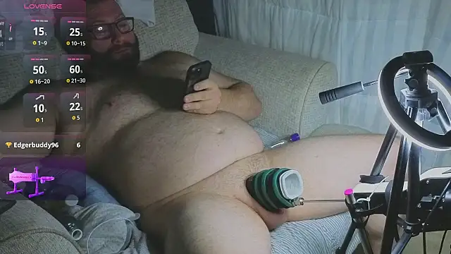 Snapshot of Dadbod4you chatting on 05-05-26, 02:25 Dadbod4you online show from 05-05-26, 02:25
