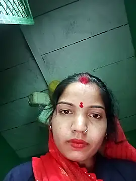 Snapshot of Bhuvi_Bedi chatting on 01-28-25, 04:08 Bhuvi Bedi online show from 01-28-25, 04:08