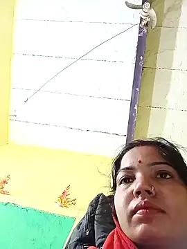 Snapshot of Bhuvi_Bedi chatting on 02-03-25, 11:26 Bhuvi Bedi online show from 02-03-25, 11:26