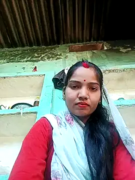 Snapshot of Bhuvi_Bedi chatting on 02-06-25, 08:29 Bhuvi Bedi online show from 02-06-25, 08:29