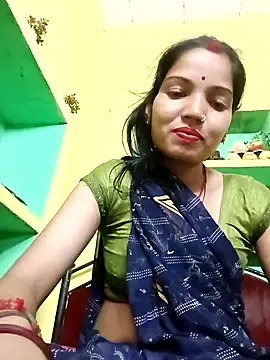 Snapshot of Bhuvi_Bedi chatting on 02-15-25, 02:00 Bhuvi Bedi online show from 02-15-25, 02:00