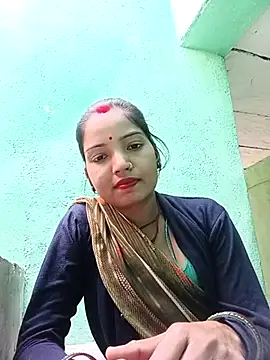 Snapshot of Bhuvi_Bedi chatting on 03-03-25, 05:09 Bhuvi Bedi online show from 03-03-25, 05:09