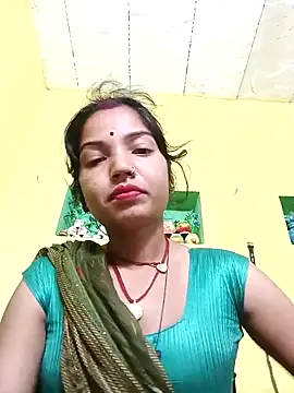 Snapshot of Bhuvi_Bedi chatting on 03-13-25, 11:05 Bhuvi Bedi online show from 03-13-25, 11:05