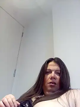 HotHornyEmmaX online show from 01-26-25, 02:52