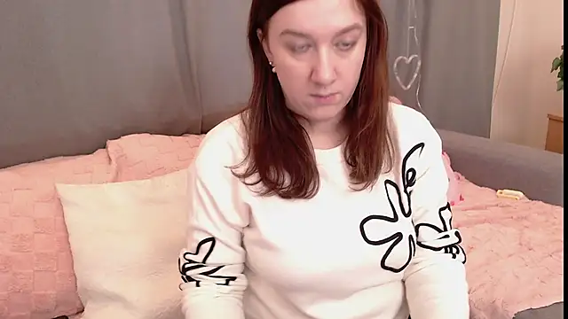 Snapshot of MarthaSimons chatting on 02-05-26, 06:07 MarthaSimons online show from 02-05-26, 06:07