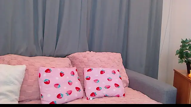 Snapshot of MarthaSimons chatting on 04-08-26, 04:12 MarthaSimons online show from 04-08-26, 04:12