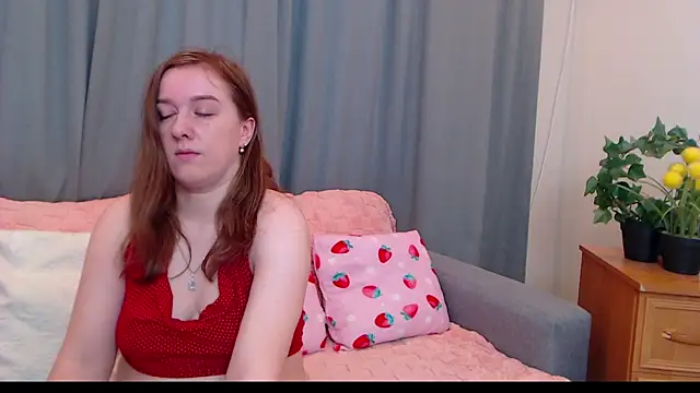 Snapshot of MarthaSimons chatting on 04-16-26, 04:13 MarthaSimons online show from 04-16-26, 04:13