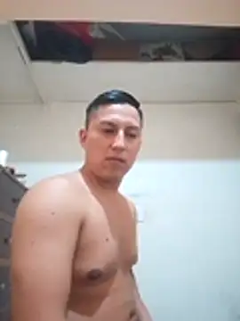 Snapshot of LuisMex1998 chatting on 10-30-25, 10:38 LuisMex1998 online show from 10-30-25, 10:38