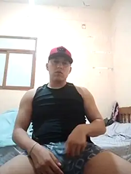 Snapshot of LuisMex1998 chatting on 11-05-25, 08:14 LuisMex1998 online show from 11-05-25, 08:14