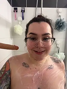 Snapshot of Cherrycherrymiss chatting on 01-25-25, 04:24 Cherrycherrymiss online show from 01-25-25, 04:24
