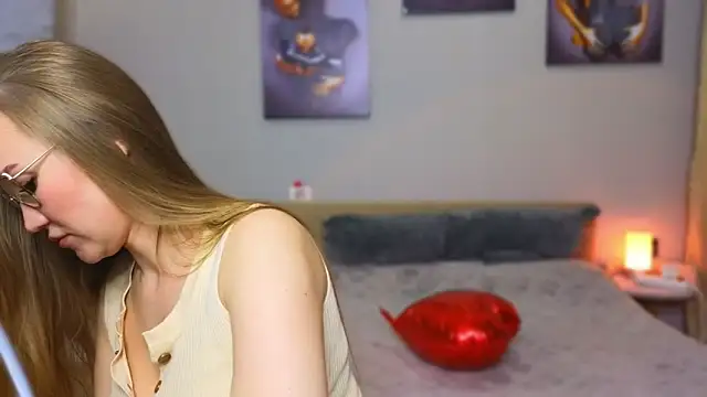 DianaShermy online show from 03-26-26, 01:28