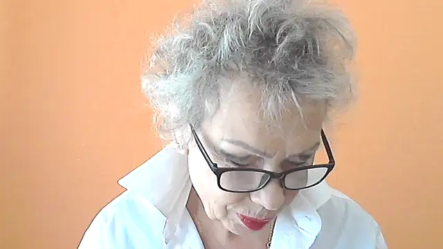 Snapshot of NessyJenixs chatting on 09-20-25, 06:36 NessyJenixs online show from 09-20-25, 06:36