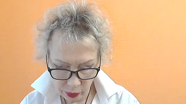 Snapshot of NessyJenixs chatting on 10-11-25, 07:40 NessyJenixs online show from 10-11-25, 07:40