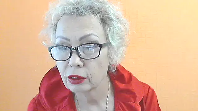 Snapshot of NessyJenixs chatting on 10-19-25, 07:09 NessyJenixs online show from 10-19-25, 07:09