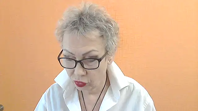 Snapshot of NessyJenixs chatting on 11-23-25, 07:30 NessyJenixs online show from 11-23-25, 07:30