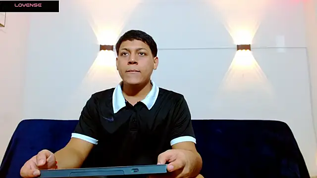 Tylerdrdn online show from 11-21-25, 09:13