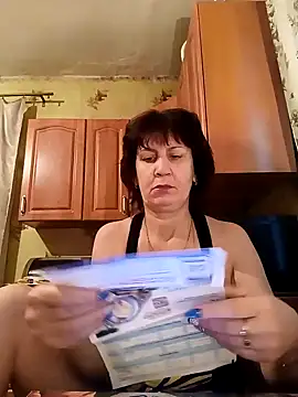 Laura Kiss online show from 01-23-25, 05:35