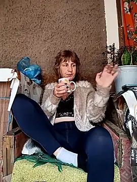 Snapshot of Laura_Kiss chatting on 06-01-26, 07:54 Laura Kiss online show from 06-01-26, 07:54