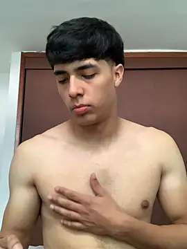 Snapshot of max_ryderr chatting on 01-27-25, 03:50 max ryderr online show from 01-27-25, 03:50