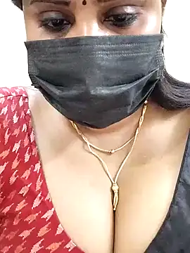 Snapshot of Queenflowerr chatting on 02-06-25, 05:25 Queenflowerr online show from 02-06-25, 05:25