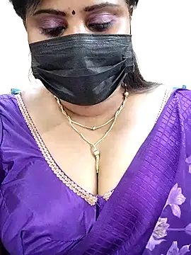 Snapshot of Queenflowerr chatting on 03-02-25, 09:11 Queenflowerr online show from 03-02-25, 09:11