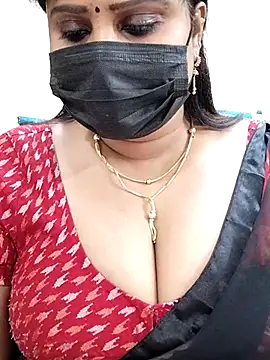 Snapshot of Queenflowerr chatting on 03-04-25, 03:37 Queenflowerr online show from 03-04-25, 03:37