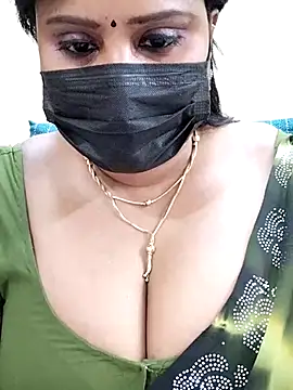 Snapshot of Queenflowerr chatting on 03-09-25, 11:36 Queenflowerr online show from 03-09-25, 11:36