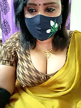 Snapshot of Queenflowerr chatting on 11-09-25, 08:56 Queenflowerr online show from 11-09-25, 08:56