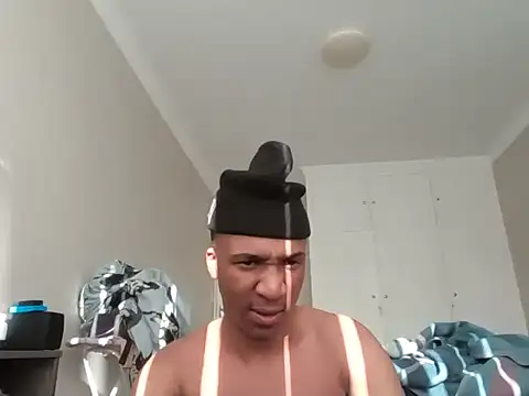 Snapshot of sydmanyoba chatting on 11-19-25, 04:45 sydmanyoba online show from 11-19-25, 04:45