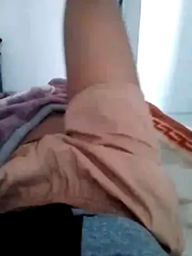 Snapshot of sydmanyoba chatting on 12-15-25, 05:23 sydmanyoba online show from 12-15-25, 05:23