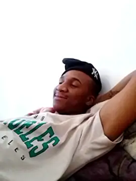 Snapshot of sydmanyoba chatting on 12-18-25, 06:41 sydmanyoba online show from 12-18-25, 06:41