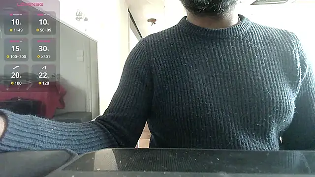 Snapshot of IndienTiger chatting on 03-05-25, 08:10 IndienTiger online show from 03-05-25, 08:10