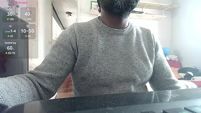 Snapshot of IndienTiger chatting on 03-07-25, 08:45 IndienTiger online show from 03-07-25, 08:45