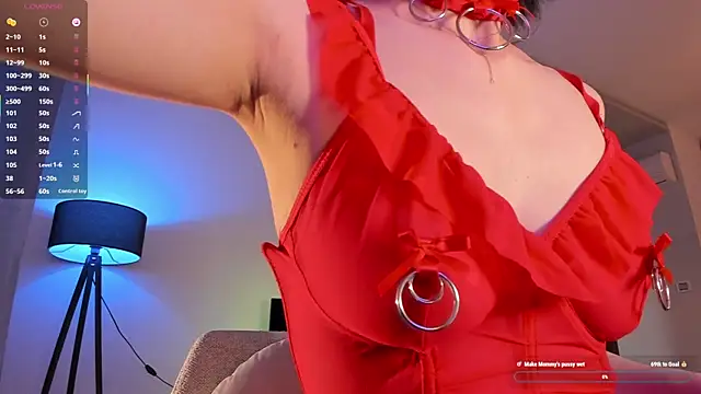 Snapshot of sarah_wang chatting on 09-08-25, 06:18 sarah wang online show from 09-08-25, 06:18