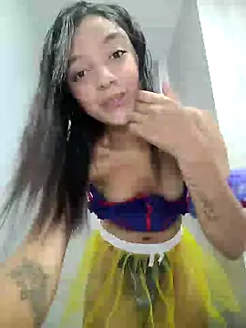 Briannasweeth17 online show from 02-06-25, 06:24
