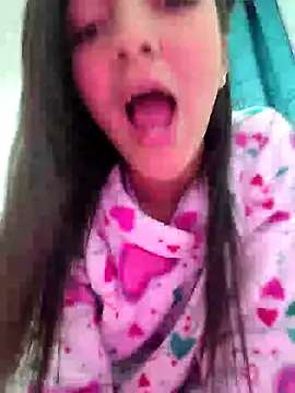Briannasweeth17 online show from 02-10-25, 04:08