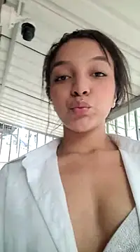 Briannasweeth17 online show from 03-09-25, 09:46