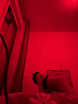 Sakura7575 online show from 10-16-25, 04:24